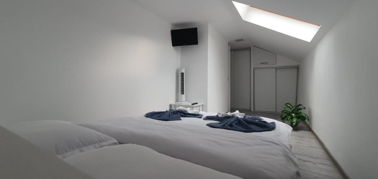 Apartament La Sika Orsova Ngoại thất bức ảnh